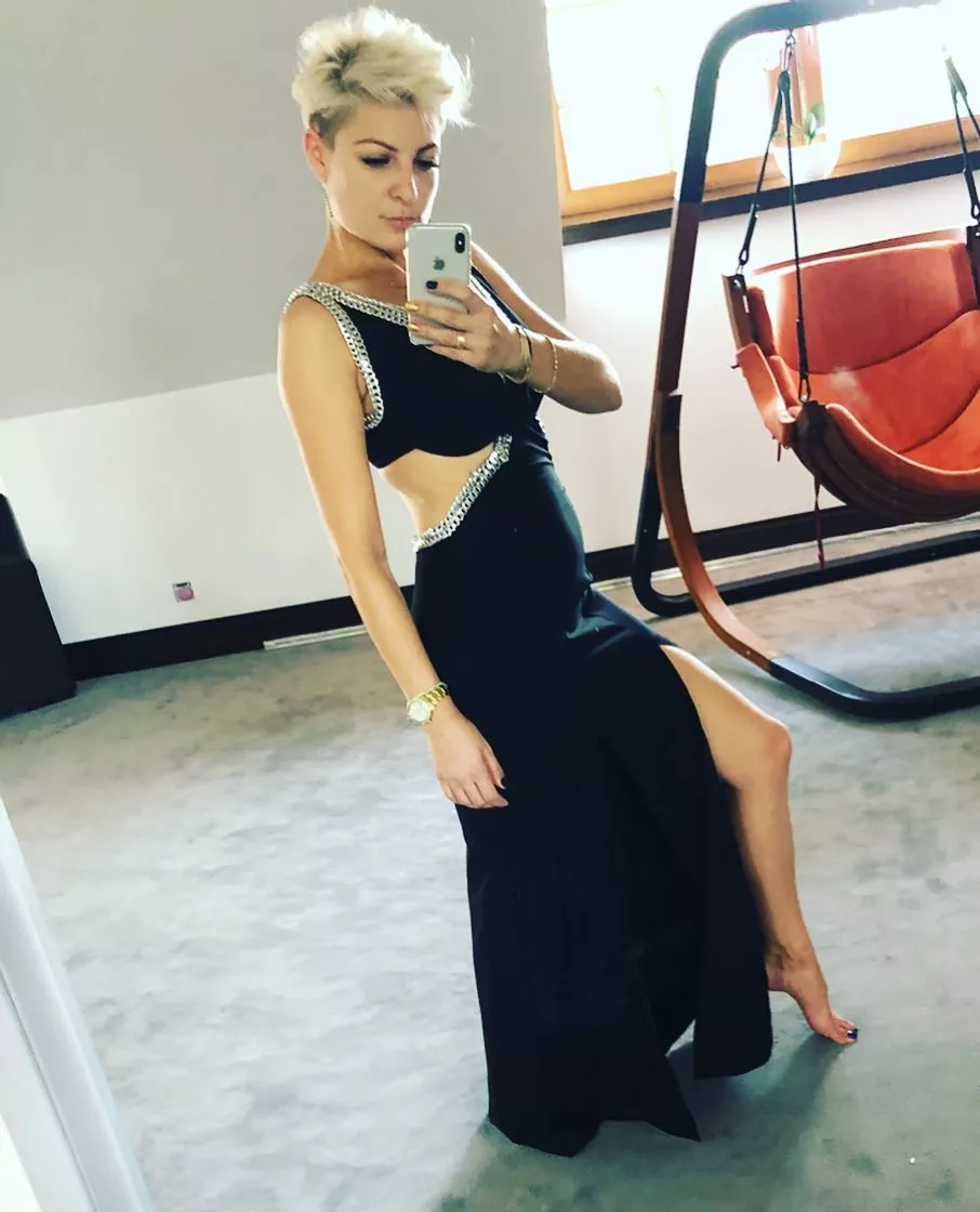 Magda Narożna kusi w czerwonej bieliźnie. To najbardziej gorąca publikacja ostatnich miesięcy!